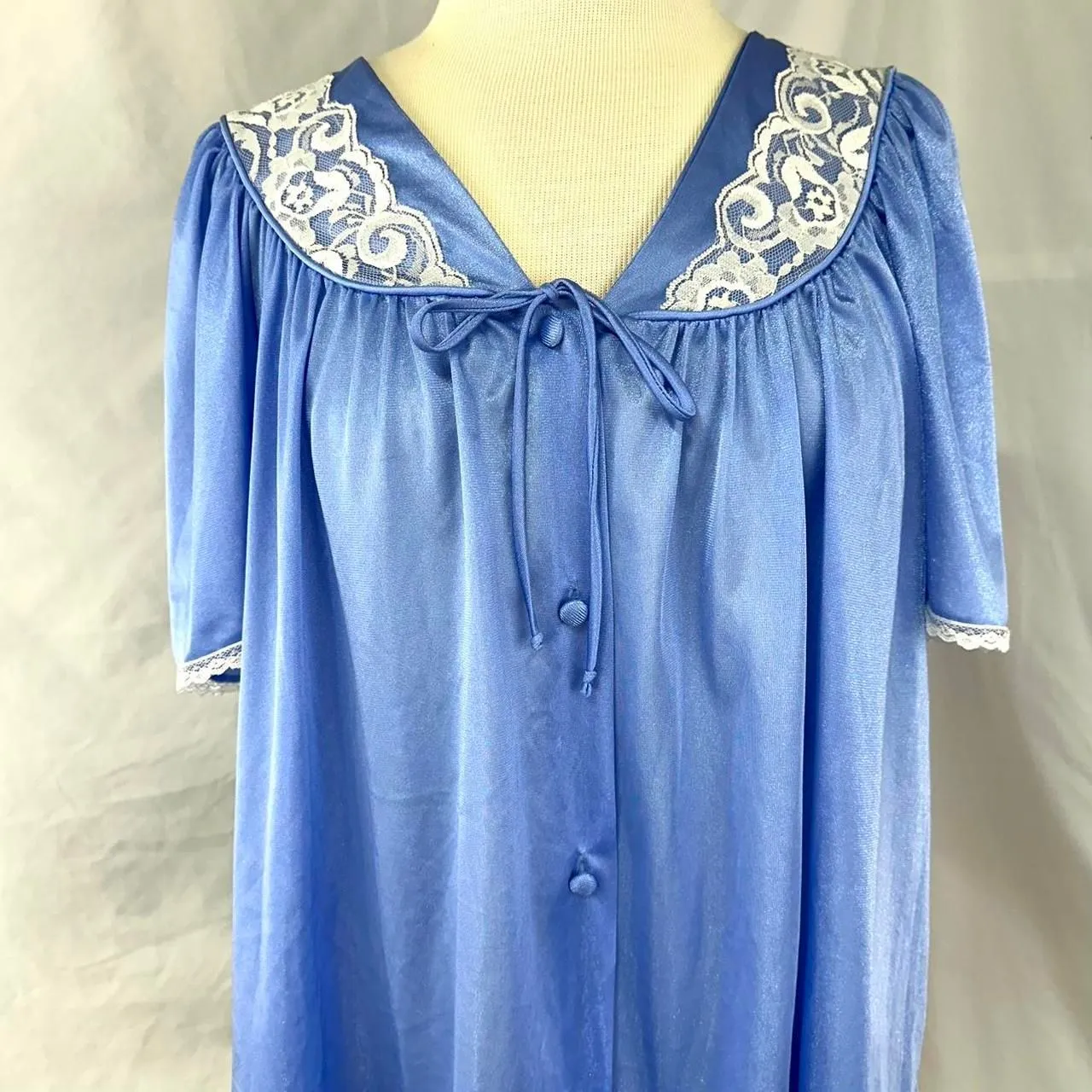 SANS SOUCI VTG 70s Blue White Lace Sleepwear Pajama Top Womens L Coquette Button - Image 2