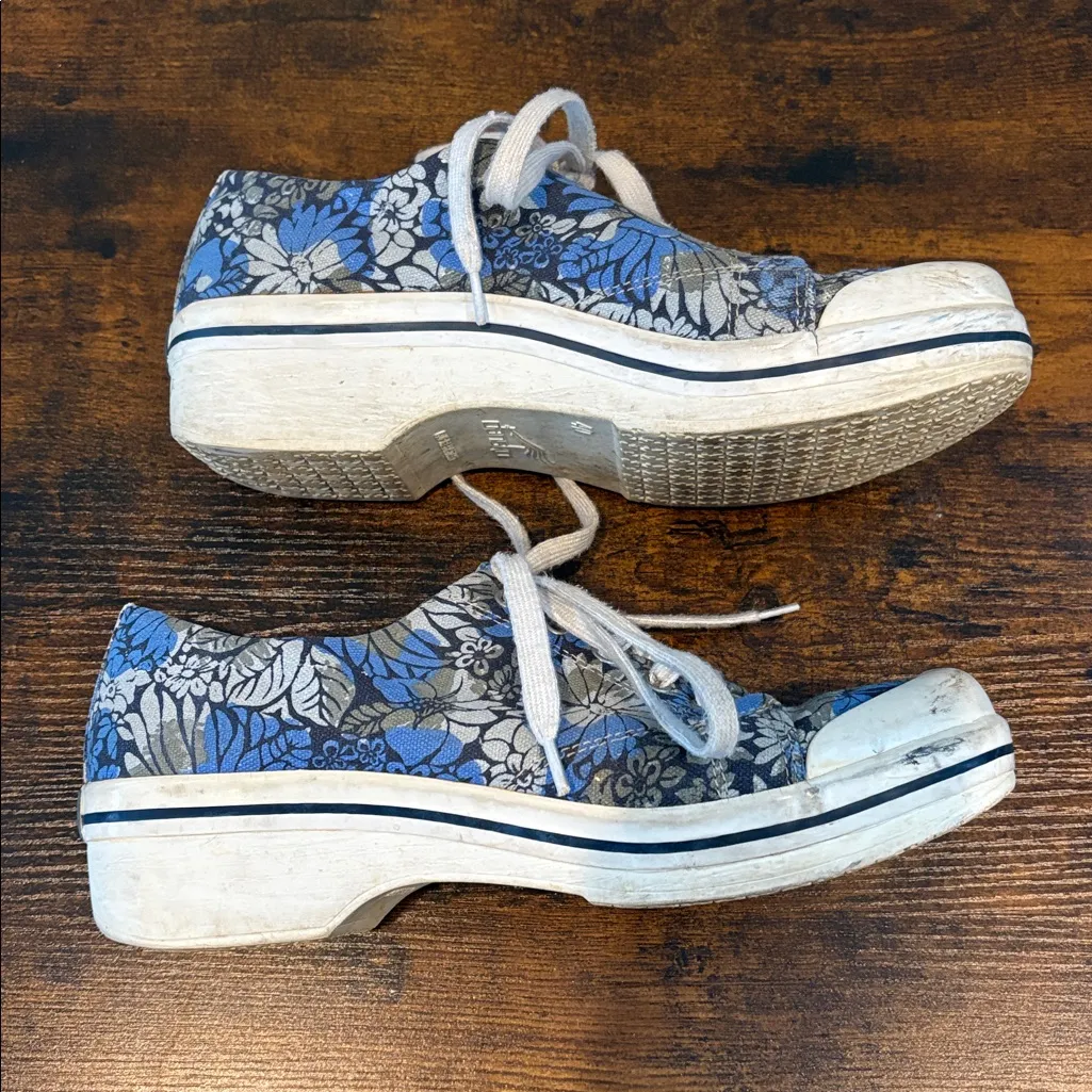 Dansko Blue Gray Paisley Floral Sneakers White Laces Slip Resistant Shoes 9.5 40 - Image 2