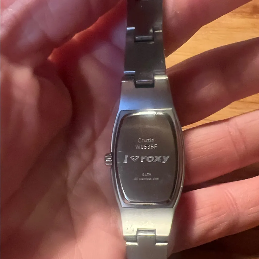 Y2K Roxy Silver Tone Watch with Floral Dial - Image 3