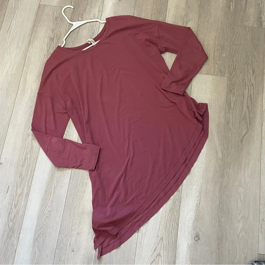 Lululemon Long Sleeve Tshirt to the point womens Pink size 10 athleisure casual - Image 8