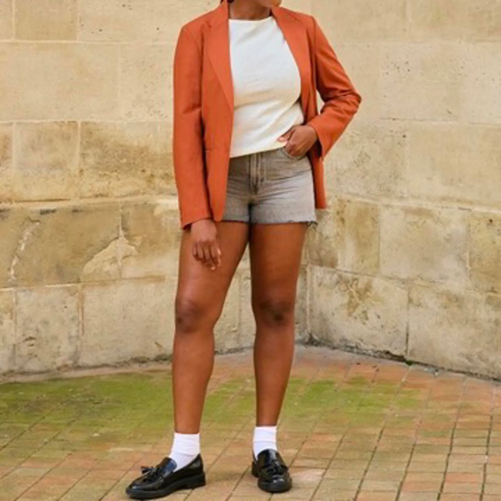 Uniqlo Denim Shorts | Distressed | 2.5" Inseam Gray Wash NWT Size 24 - Image 3