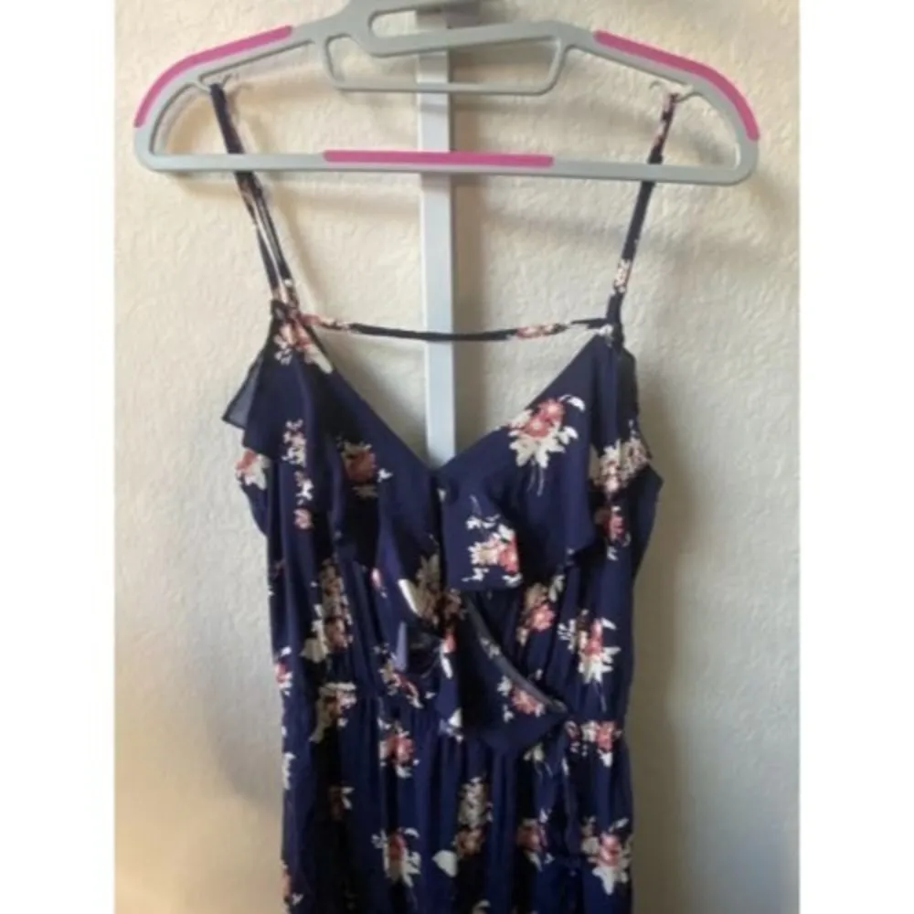 👗 Women's Mimi Chica Floral Sleeveless V-Neck‎ Dress | Sz M | Casual Chic 👗 - Image 5
