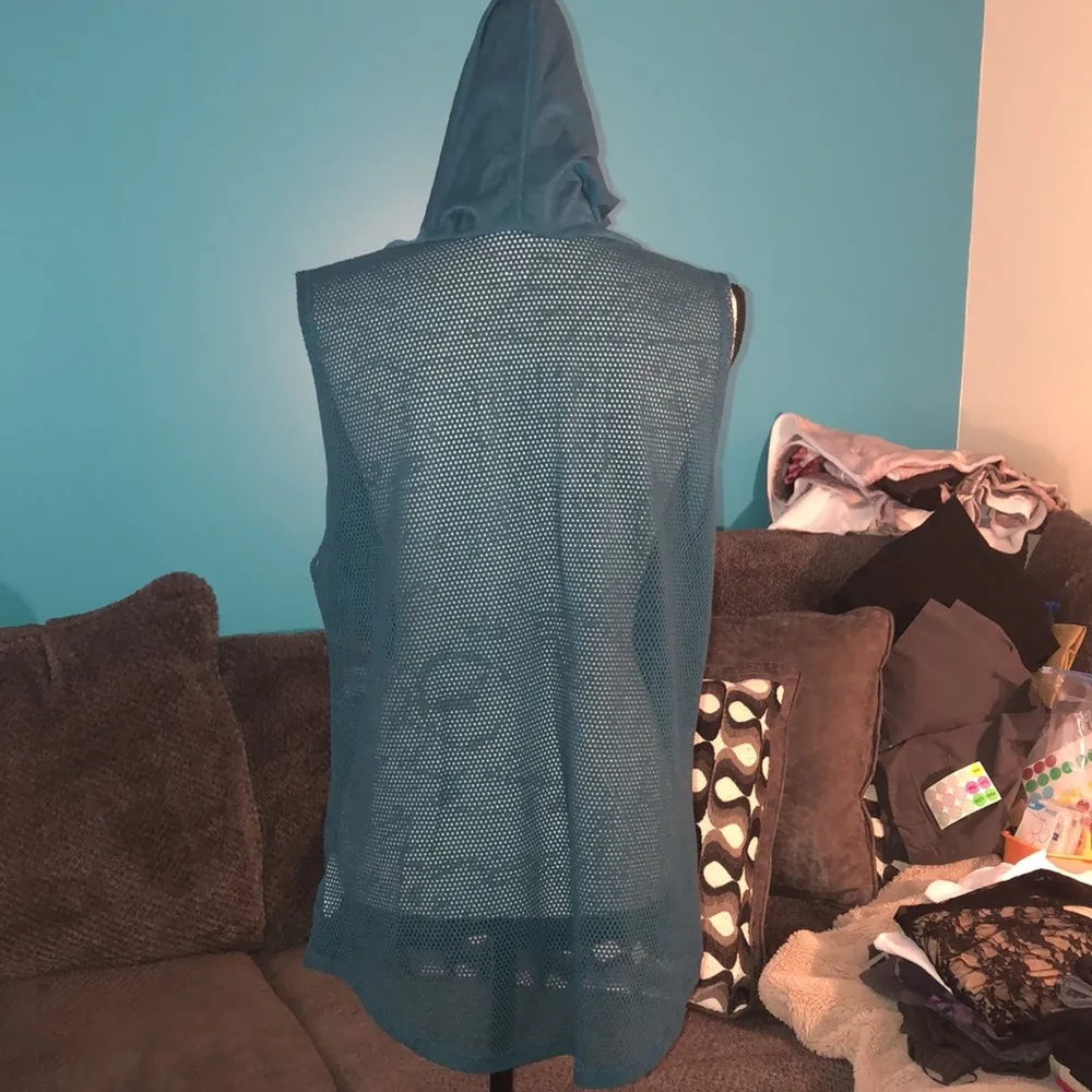NWT Old Navy Active Sleeveless Hoodie, XL - Image 5