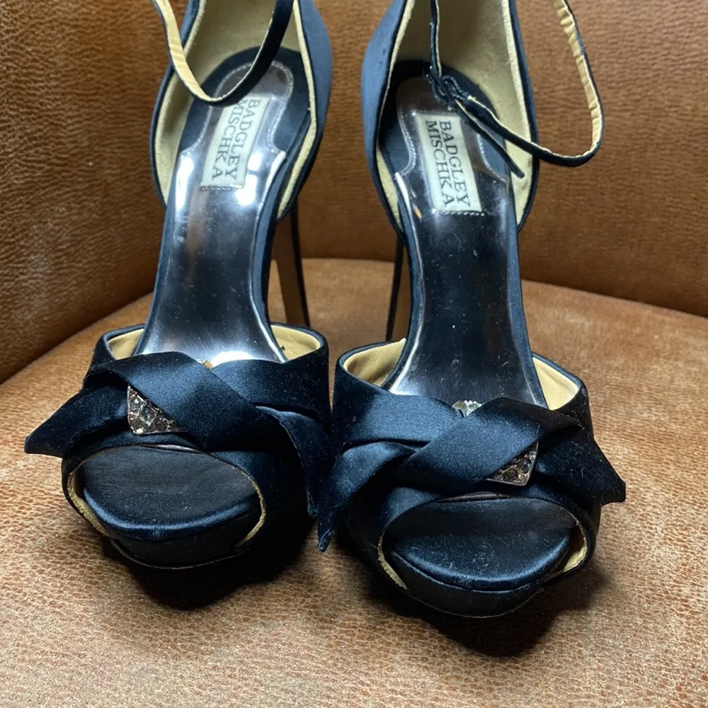 Badgley Mischka Size 7M Black Satin Designer Very Glam With Rhinestone Accents - Image 5