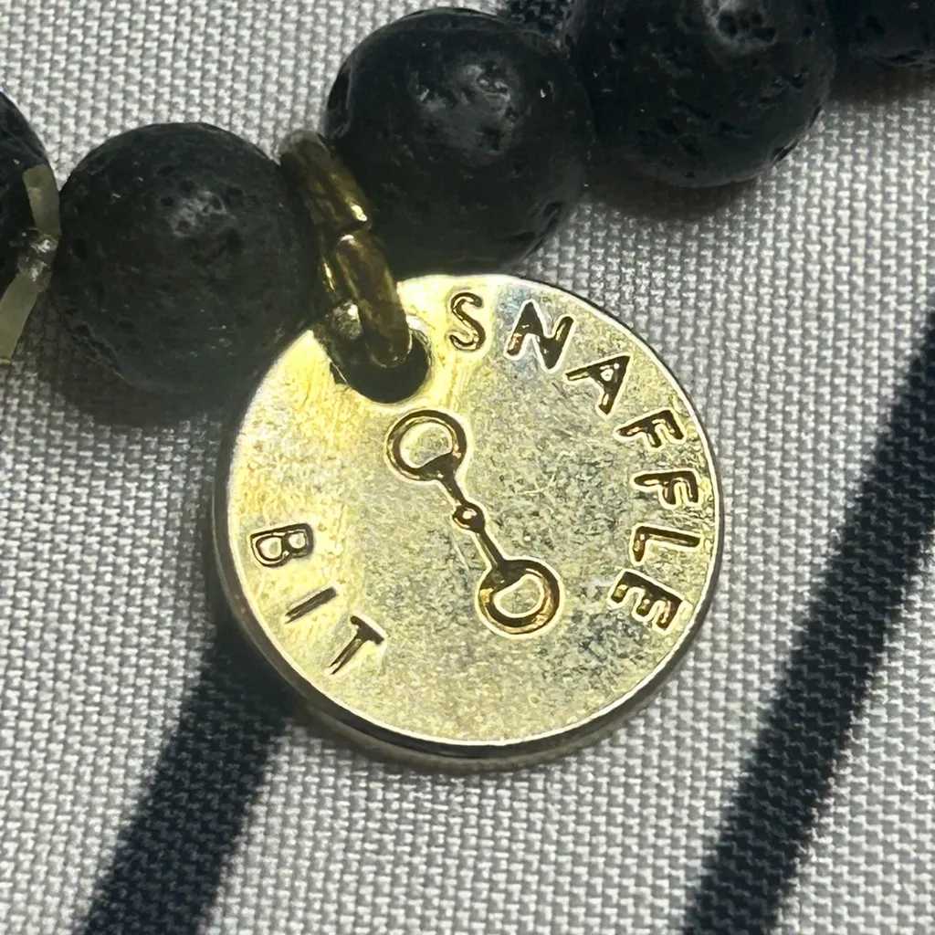 SNAFFLE BIT LAVA ROCK BRACELET Black - Image 4