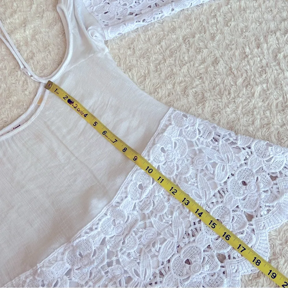 Azúcar Boutique White Crochet Appliqué Resortwear Off Shoulder Top Size M - Image 12