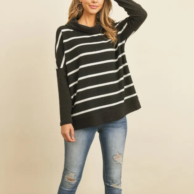 Chic Striped Cowl Neck Sweater Black Size L - Image 4