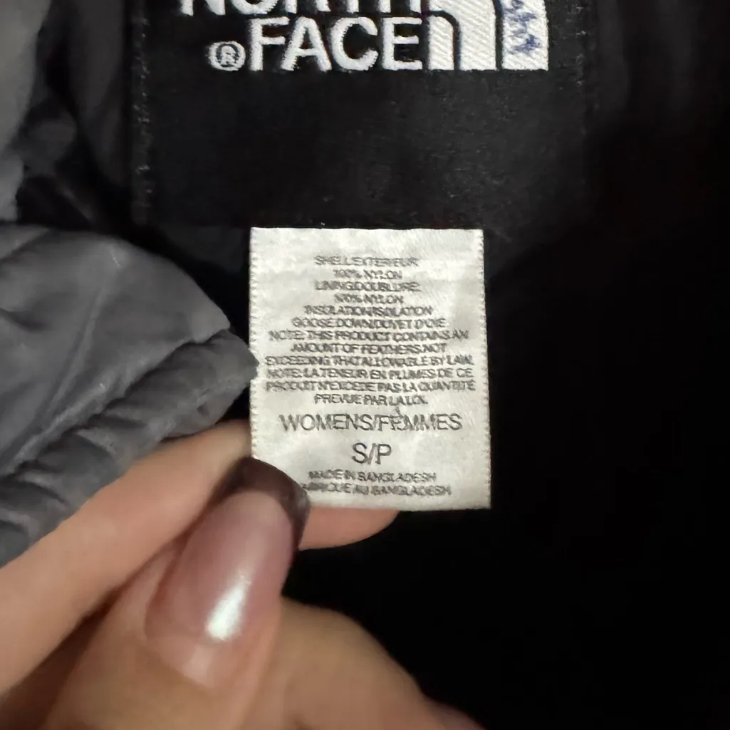 Y2K The North Face Nuptse Retro Goose Down Puffer Vest Women's Small Silver grey - Image 3