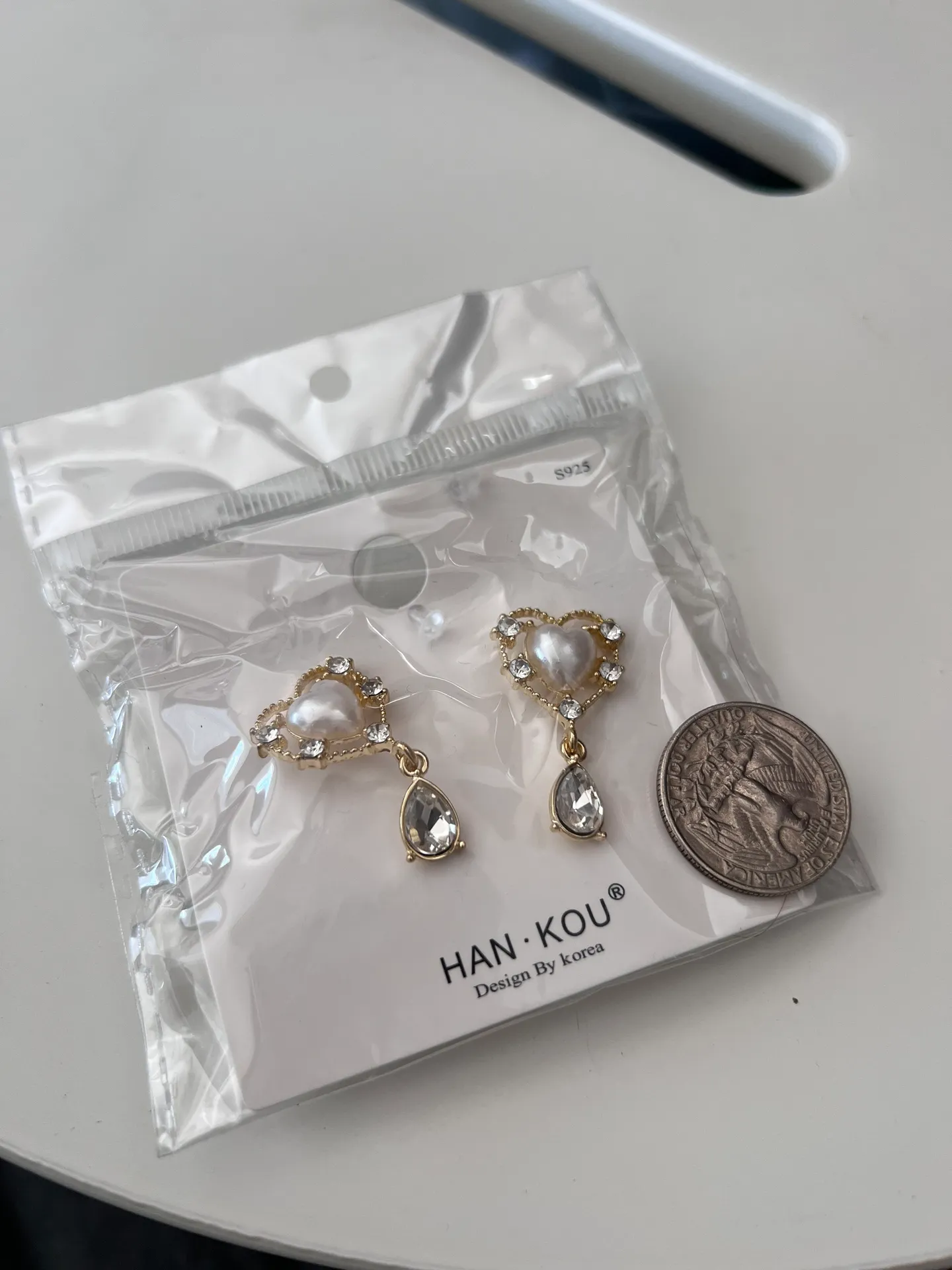 Sweet light luxury zircon pearl love earrings Gold - Image 4