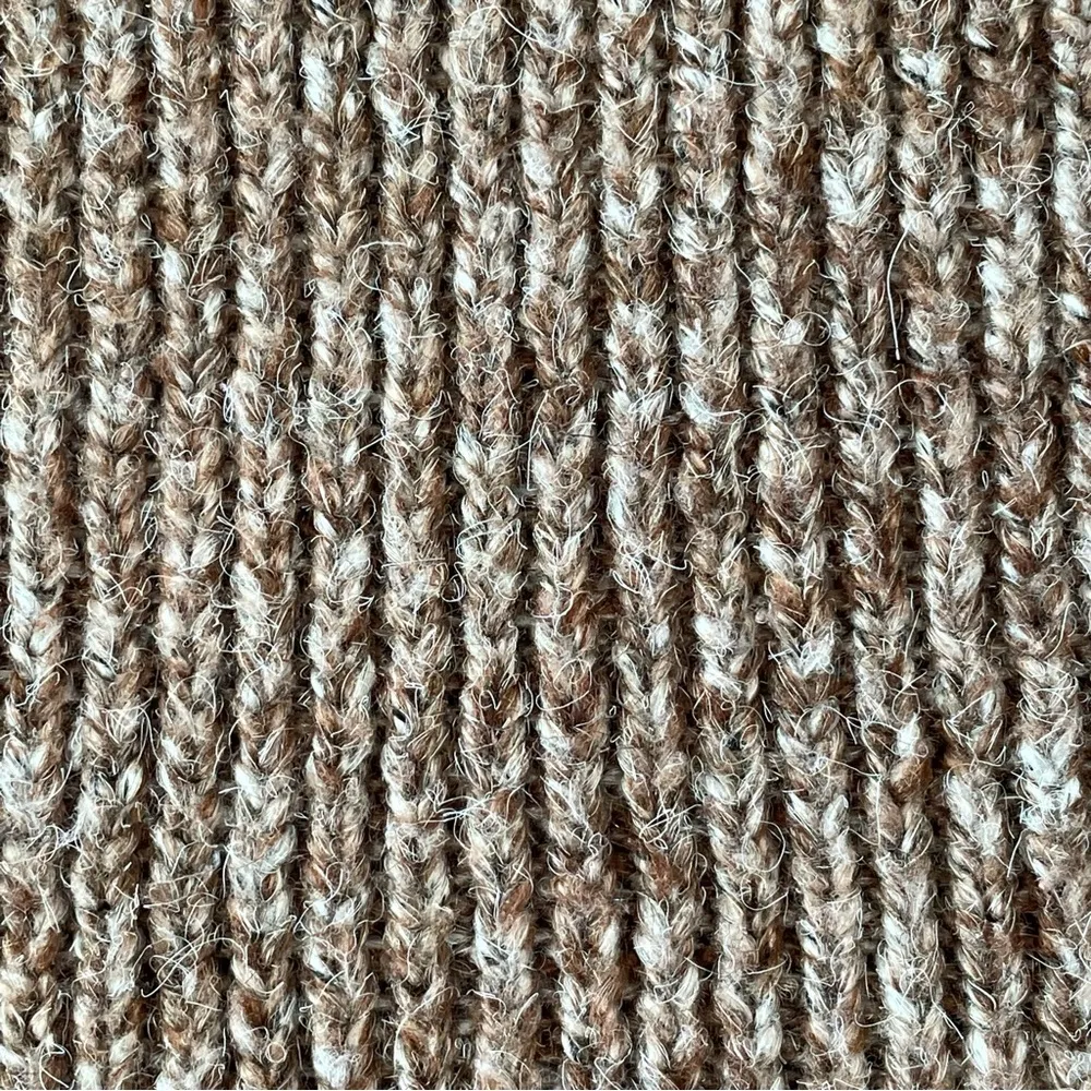 Zara Crop Sweater Tank Top - Image 10