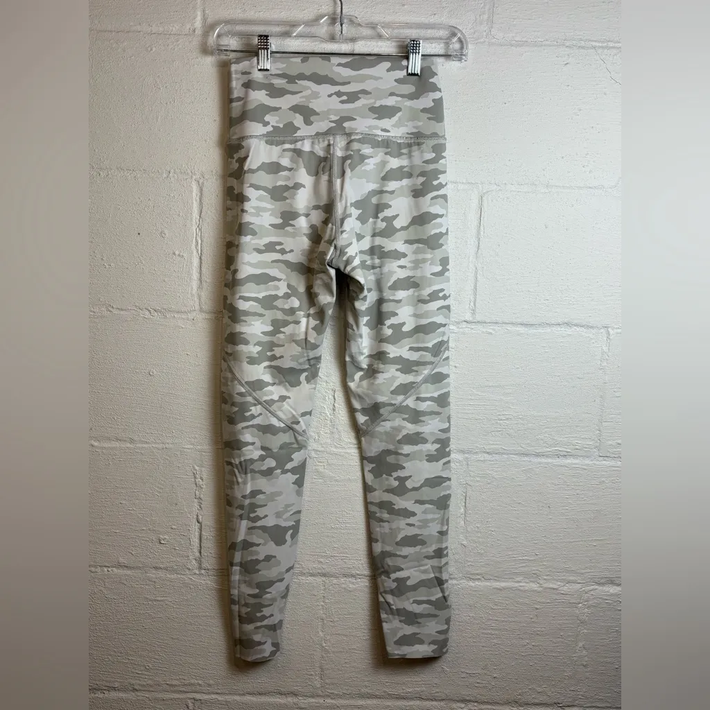 Aerie Chill Play Love Casual Athletic Camouflage Full Length Leggings Sz Medium - Image 7