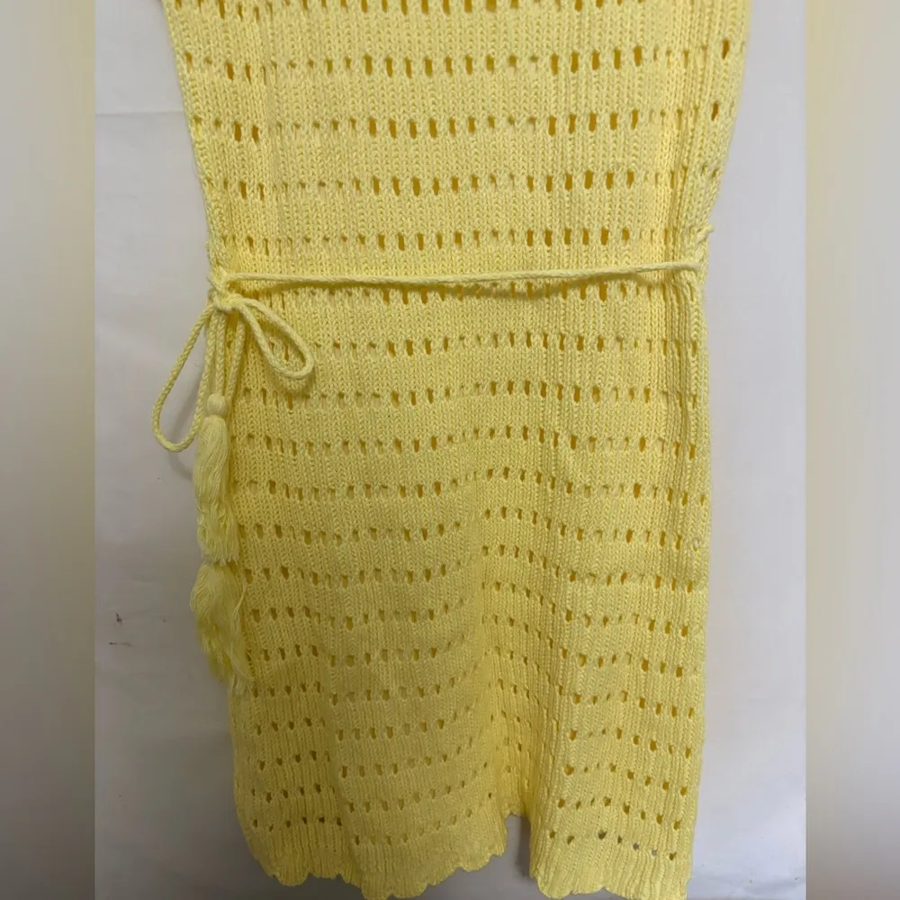 Parked Light Yellow Dress Size 6 - Image 4