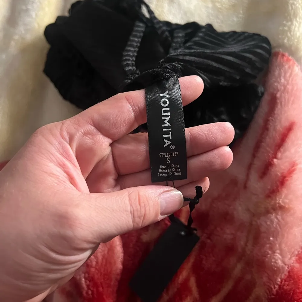 Youmita Small velour stripe spaghetti strap body suit - Image 4