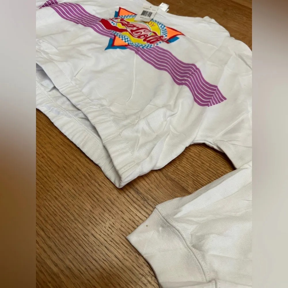 Coca-Cola NWT white cropped graphic pullover crew neck sz XXL 24” p2p - Image 7