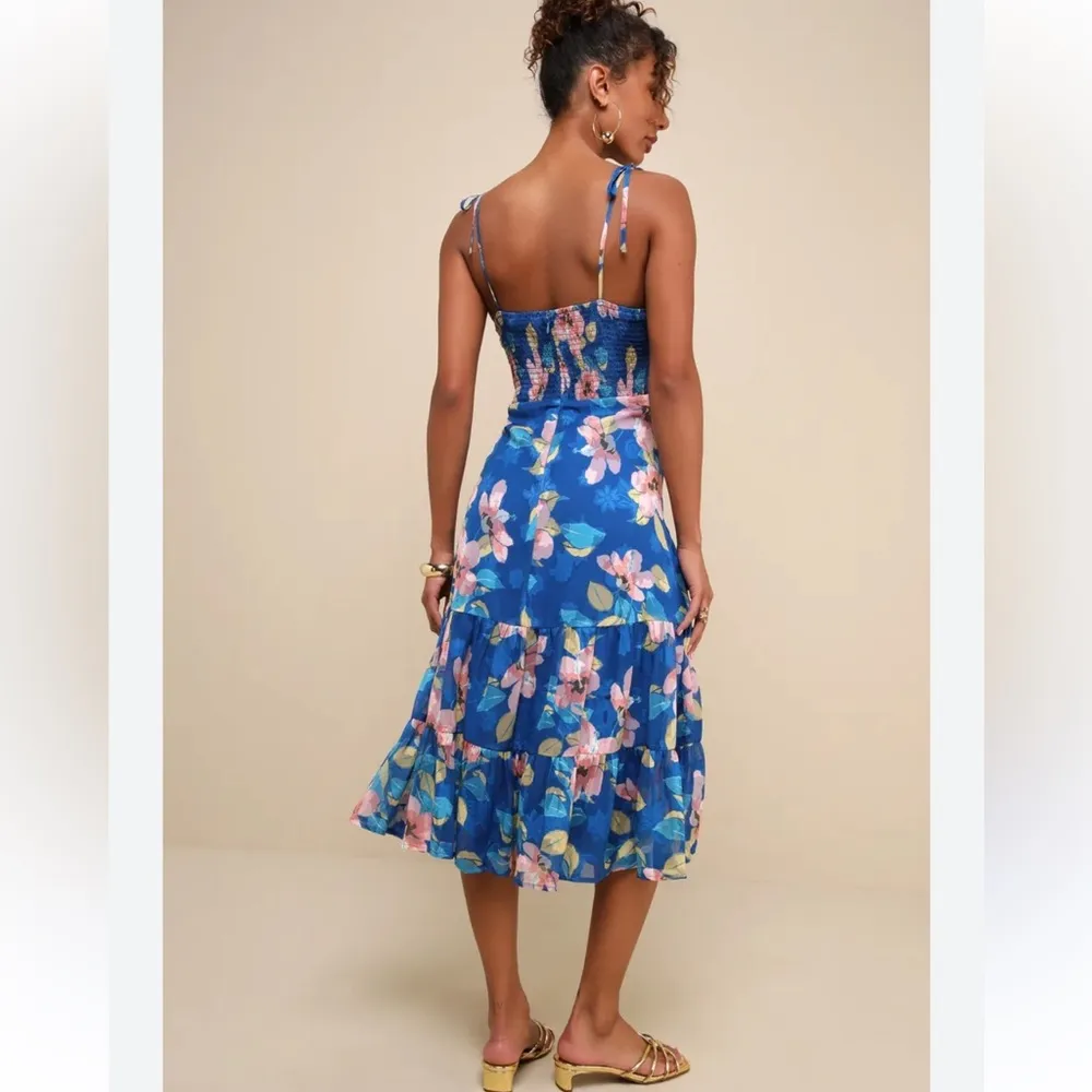 NEW Lulus Tea Party Chic Floral Print Tie Strap Tiered Midi Dress Blue Size L - Image 3