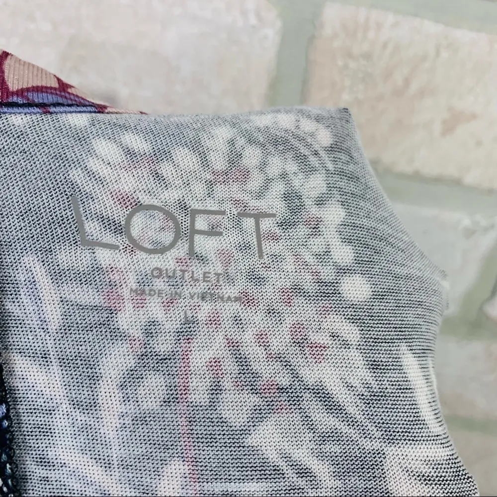 Loft NWT Floral Print Long Sleeve Wrap Back Top Size L - Image 10