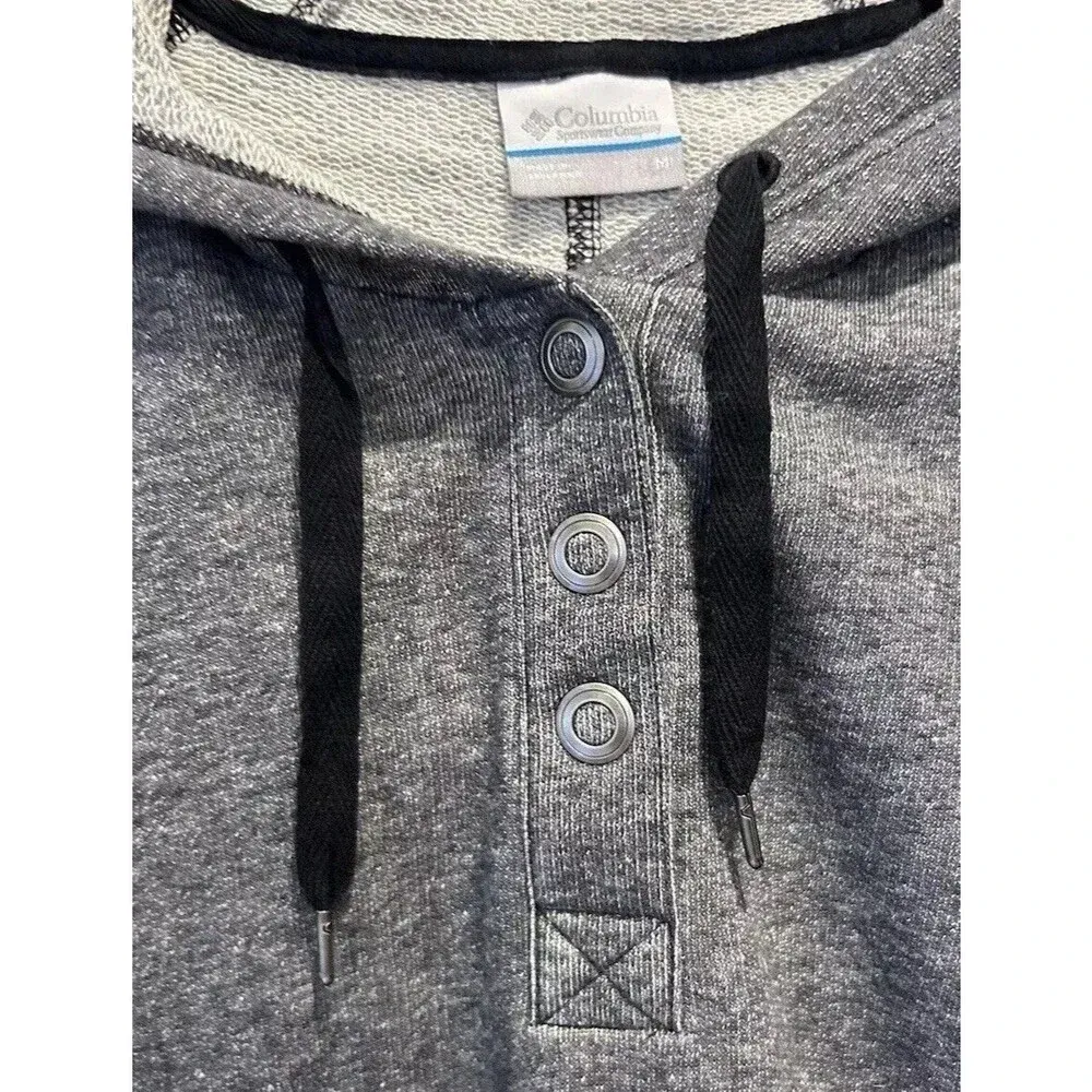 Columbia Women's Heather Gray Pullover Hoodie‎ Sweatshirt Medium - Image 3
