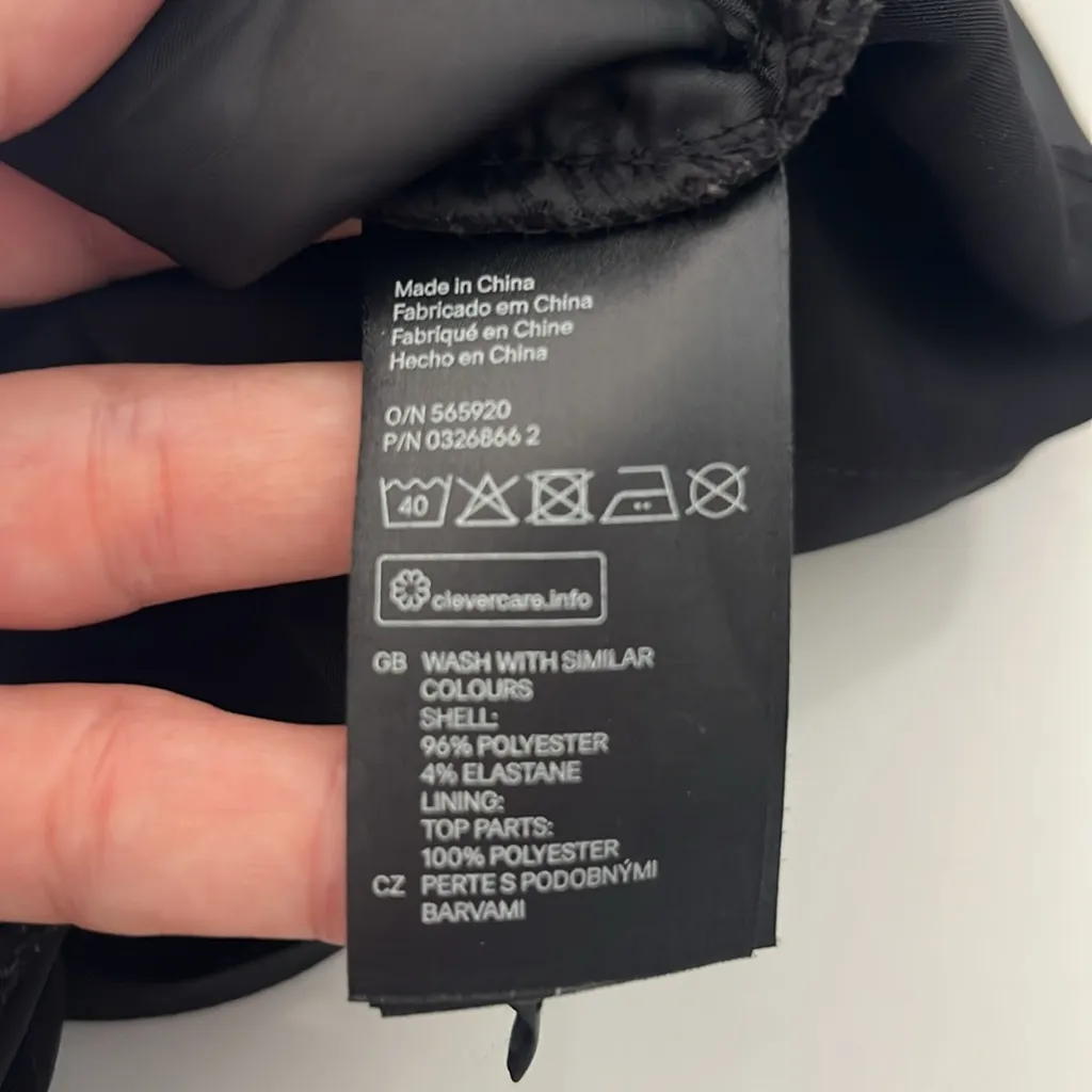 H&M BELTED STRAPLESS JUMPSUIT - Image 4