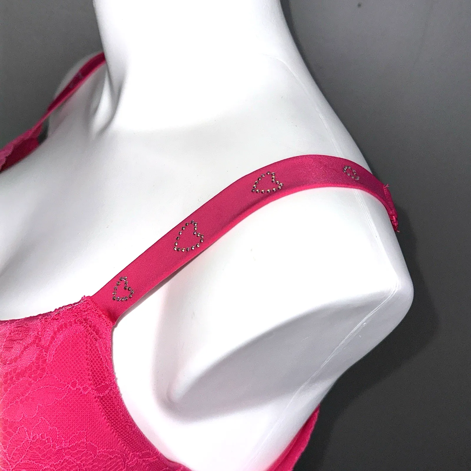 Torrid XO Push-Up Plunge Diamante Bra Size 46DD Rhinestone Hearts Pink Underwire - Image 6