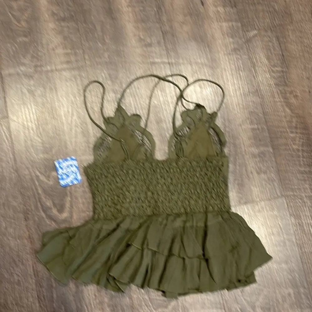 Free people olive sparrow ruffle embroidered bralette - Image 5