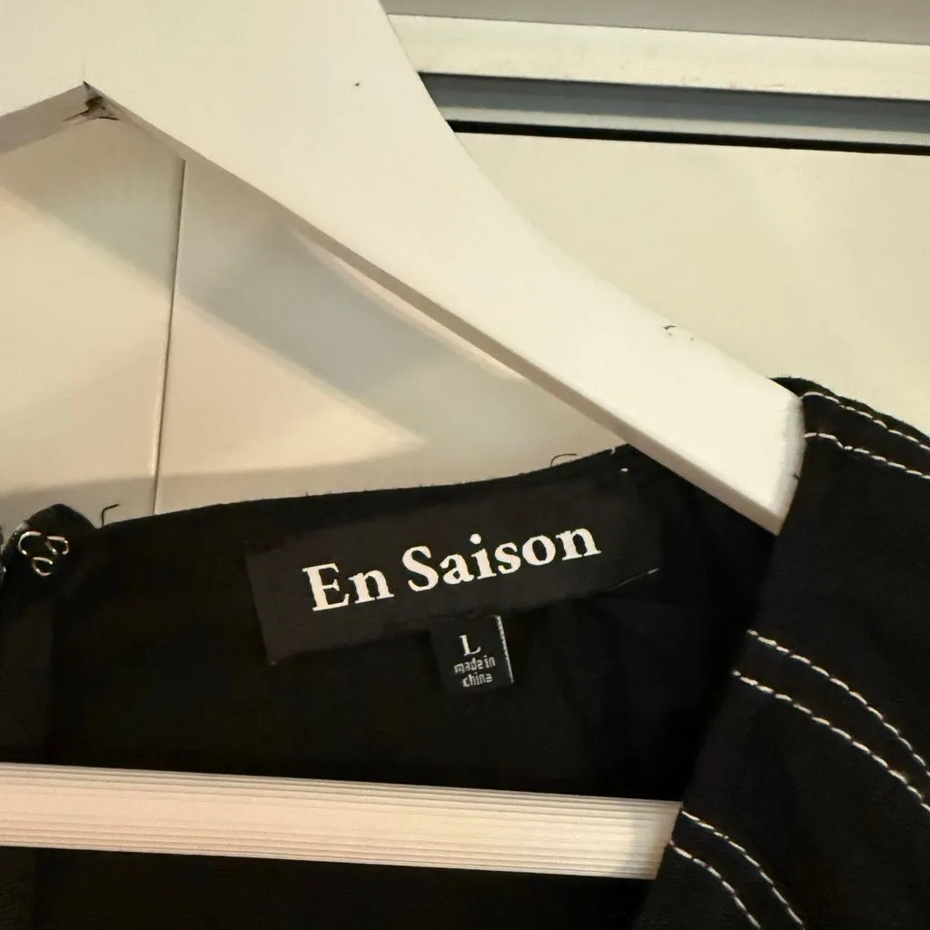 En Saison black embroidered puff sleeve exposed stitching dress large - Image 3