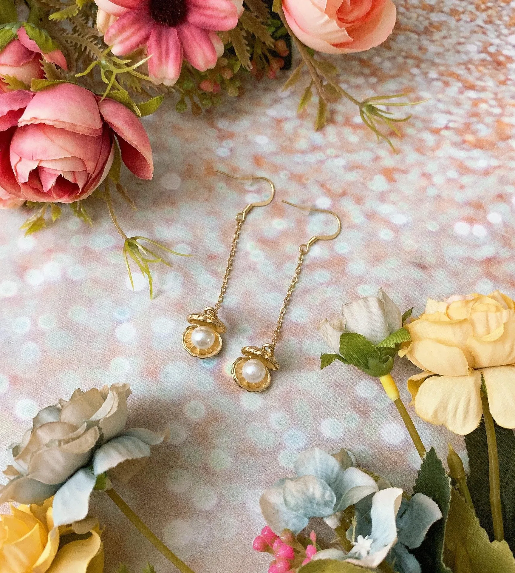 Gold Clamshell With Pearls Dangle Drop Statement Earrings - Image 2