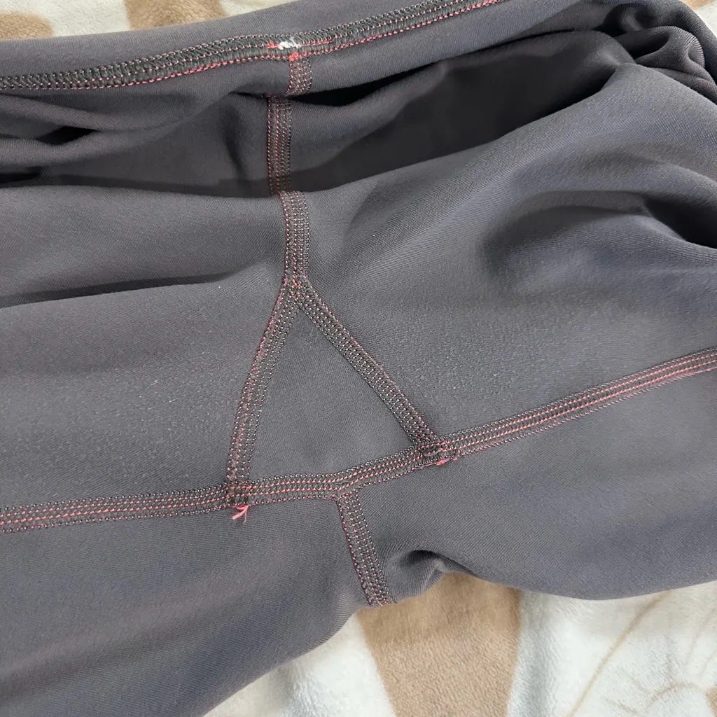 Lululemon Leggings Cropped Low Rise Double Lined Coral Size‎ 6 - Image 13