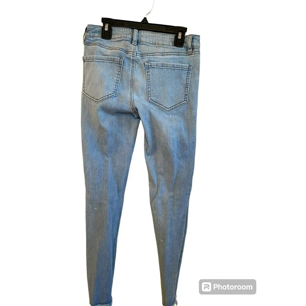 COPY - Refuge Destressed Denim Raw Hem Jeans Sz.2 - Image 2