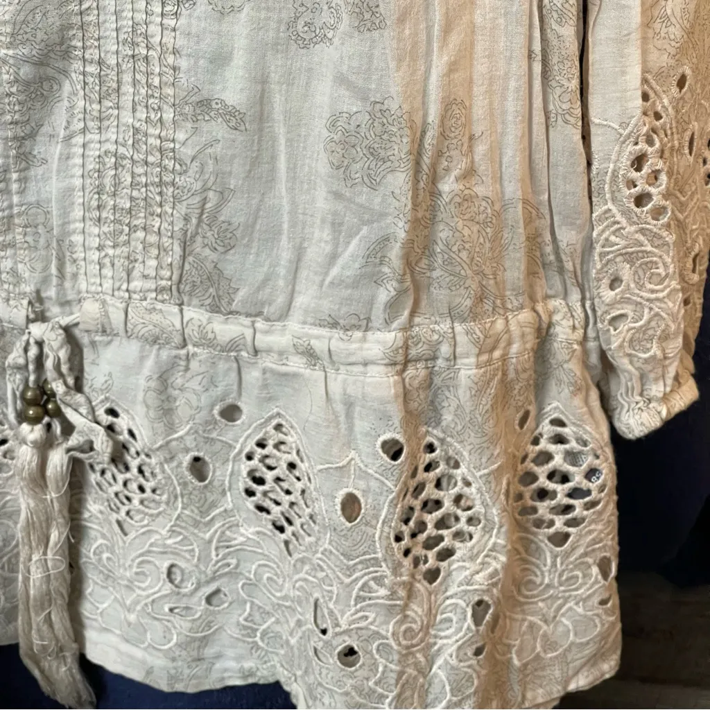 i jeans by Buffalo Women's Peasant Blouse L Large Beige Cream Eyelet Boho Floral - Image 4