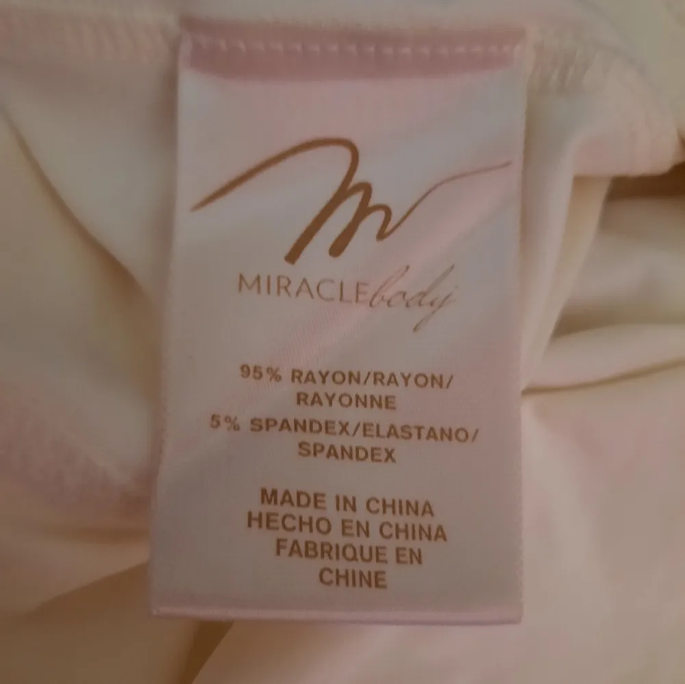 Miraclebody By Miraclesuit Tunic Top Size Small - Image 5