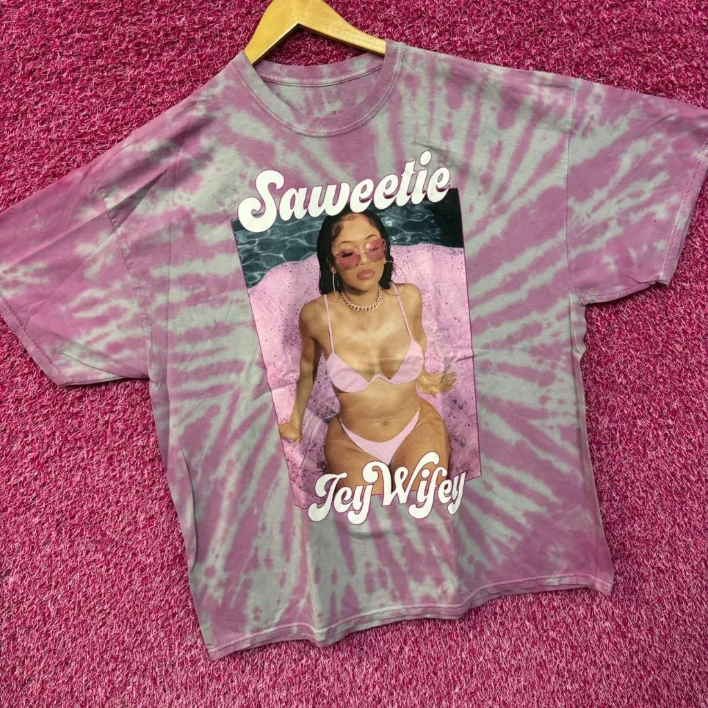 Saweetie Icy Wifey High Maintenance Oversized Rap Tie Dye 1X  - Image 3
