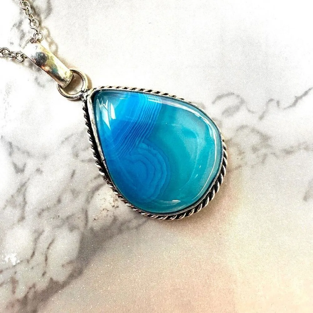 Silver blue stone pendant necklace - Image 8