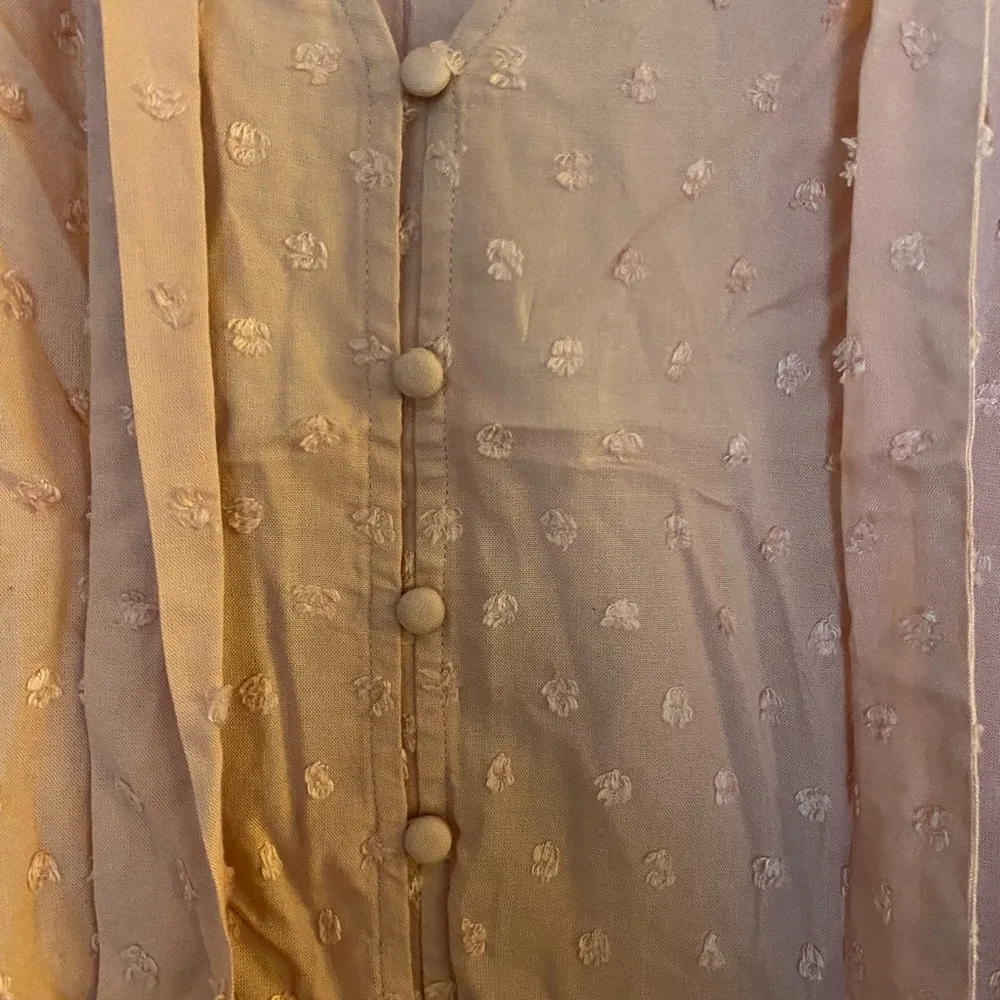 NWT Ann Taylor Loft Pink Swiss Dot Bow Blouse, Size Small - Image 6