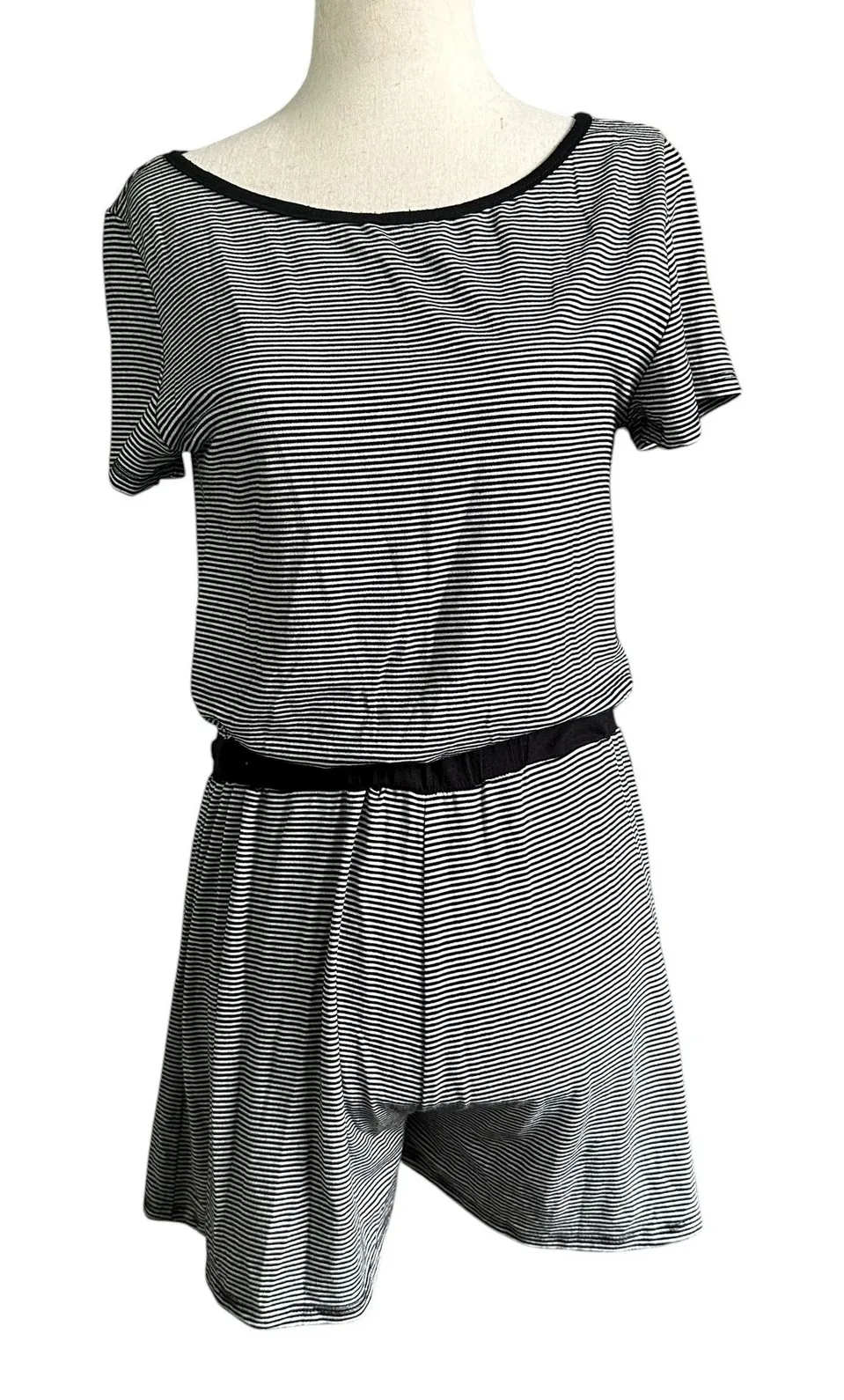 Rolla Coster Black/White Stripe Elastic Waist Romper Women's Size Medium 23-11-2 - Image 1