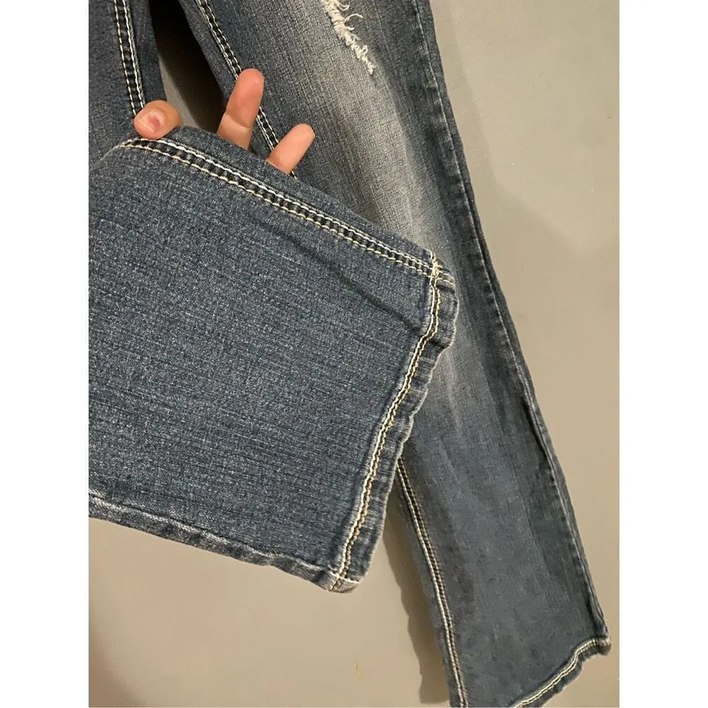 Rue 21 Light Wash Premiere Curvy Straight Leg Jeans Size 3/4 NWOT - Image 3