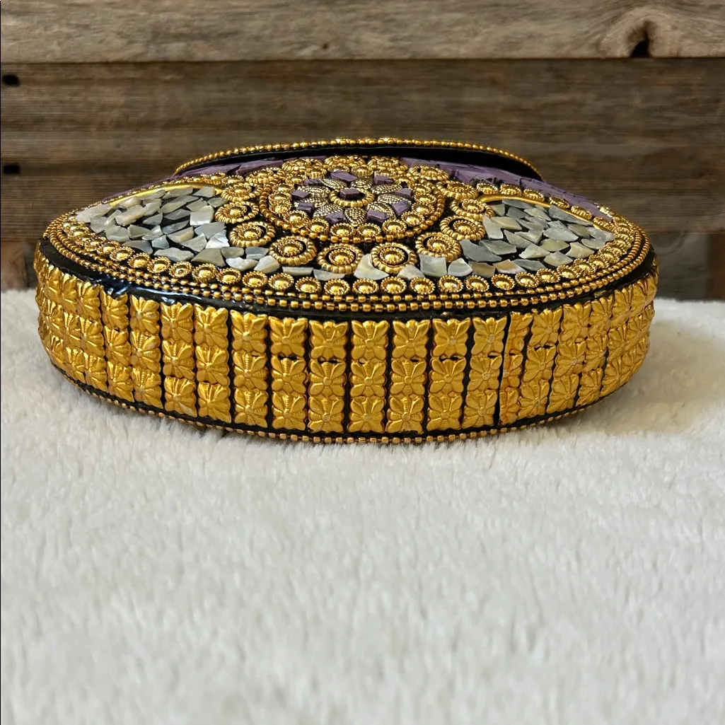 Ramla Beverly Hills Mosaic Handmade Beaded Purple Clutch Brand New with Chain Gold - Image 6