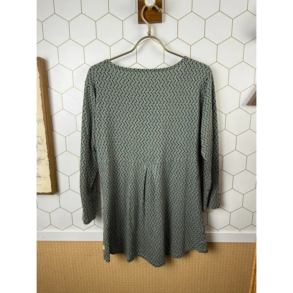 Toad&Co Green and Navy Wayfare Split Front Tunic - Image 2