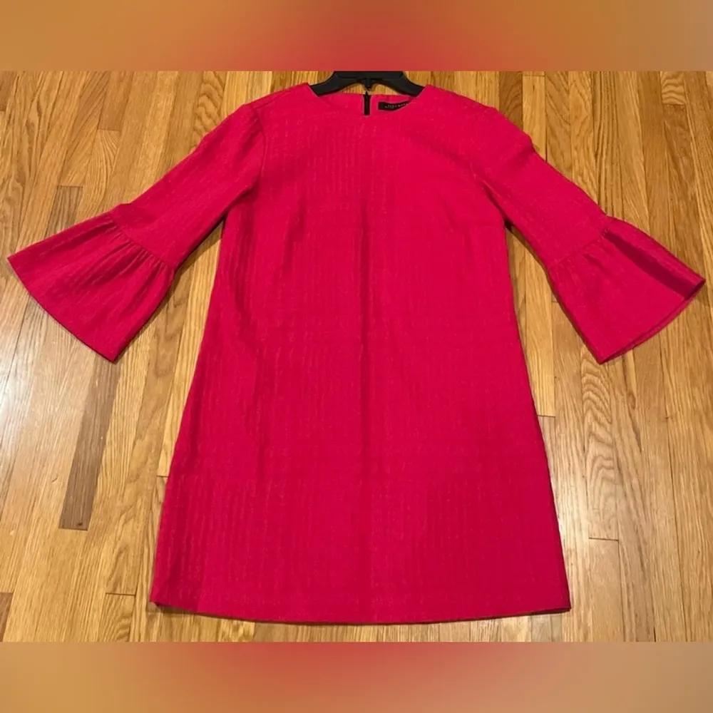 ZARA Women's Fuchsia Pink Textured Holiday Mini Dress with Tulip Sleeves Size XS - Image 5