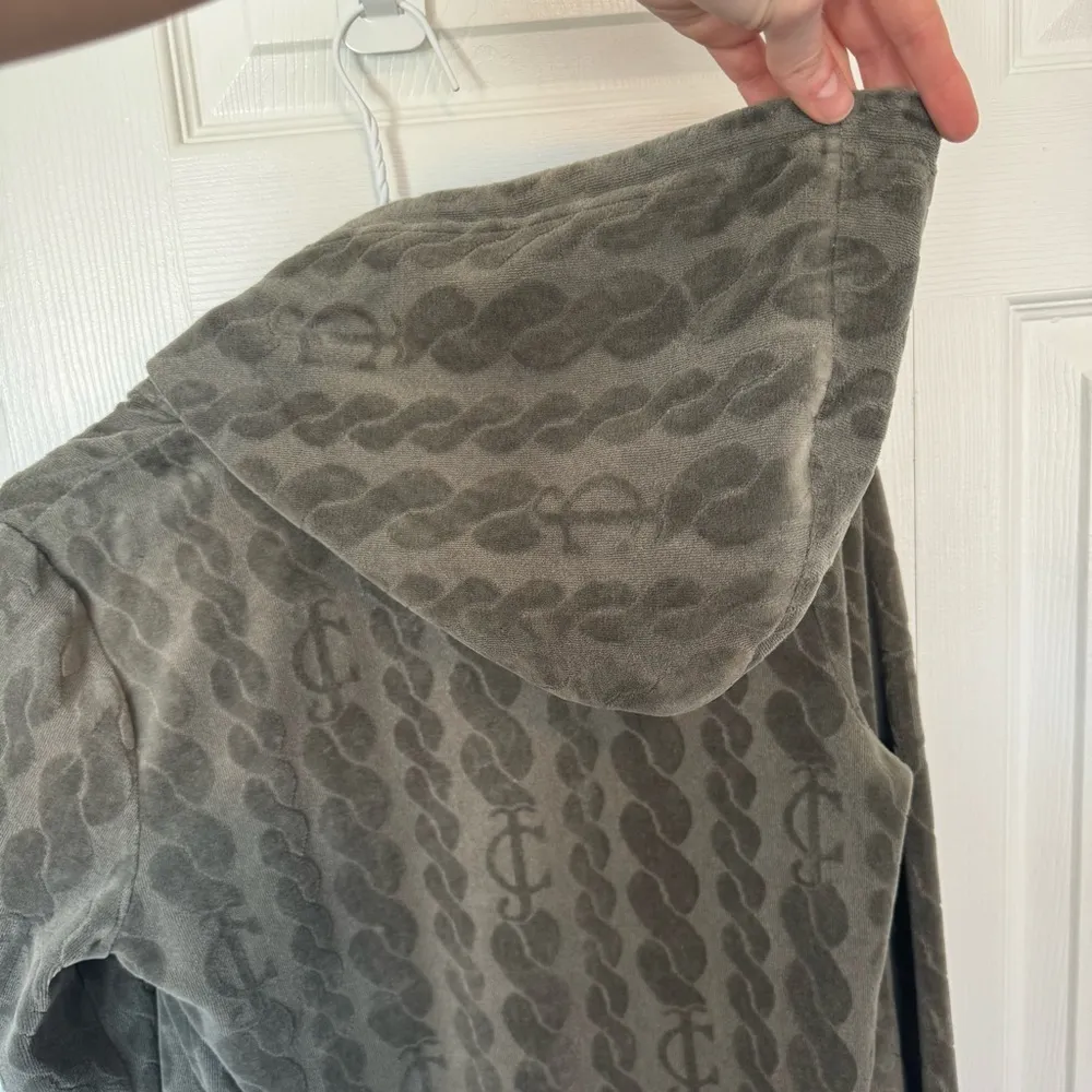 Vintage “JC” Juicy Couture pattern Olive Green Velour track suit jacket LARGE - Image 3