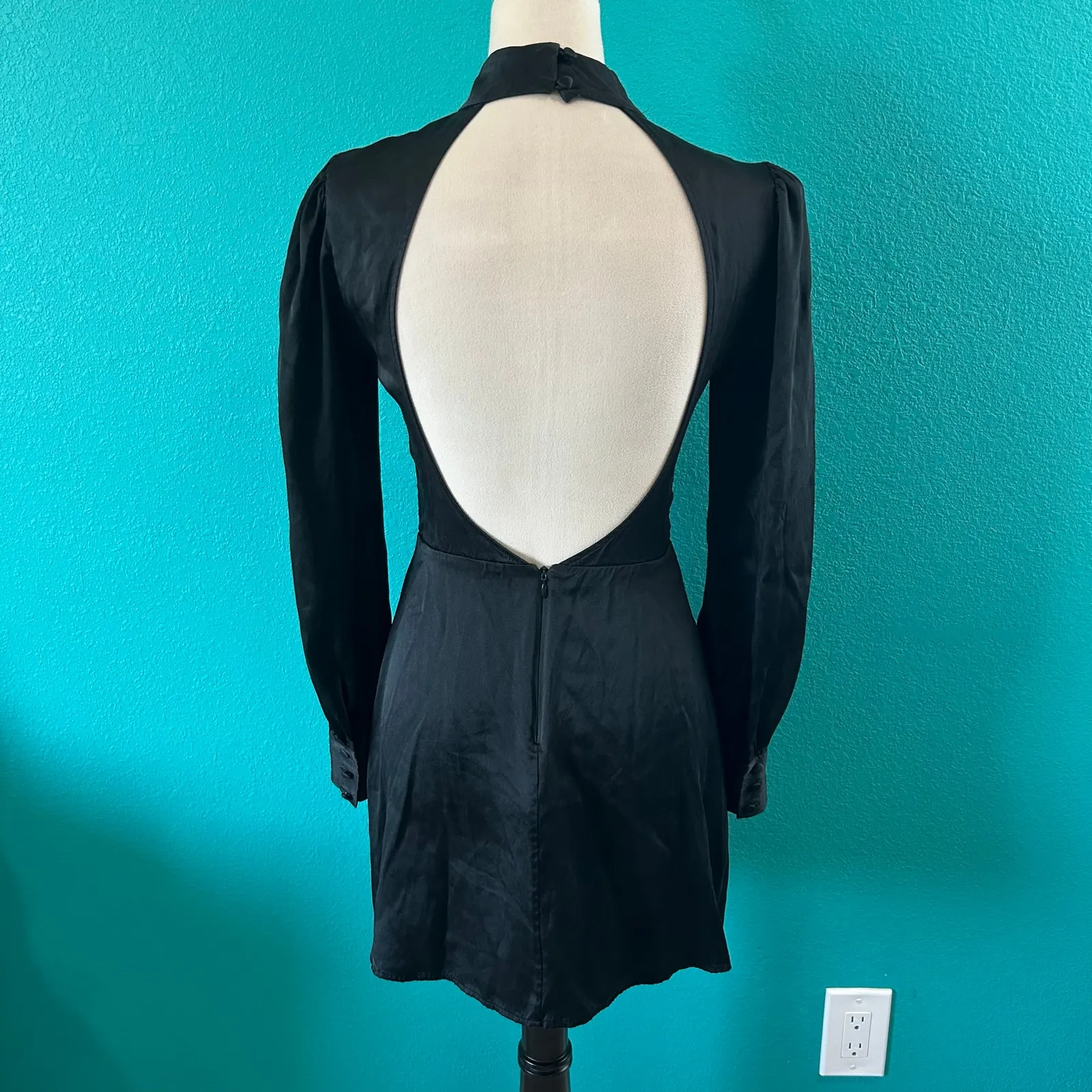 Reformation Kim Mini Dress 100% Silk Black Long Sleeve Button Open Back Size 4 - Image 5