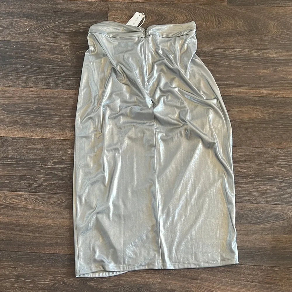 X REVOLVE Knotted Skirt in Silver - Image 5