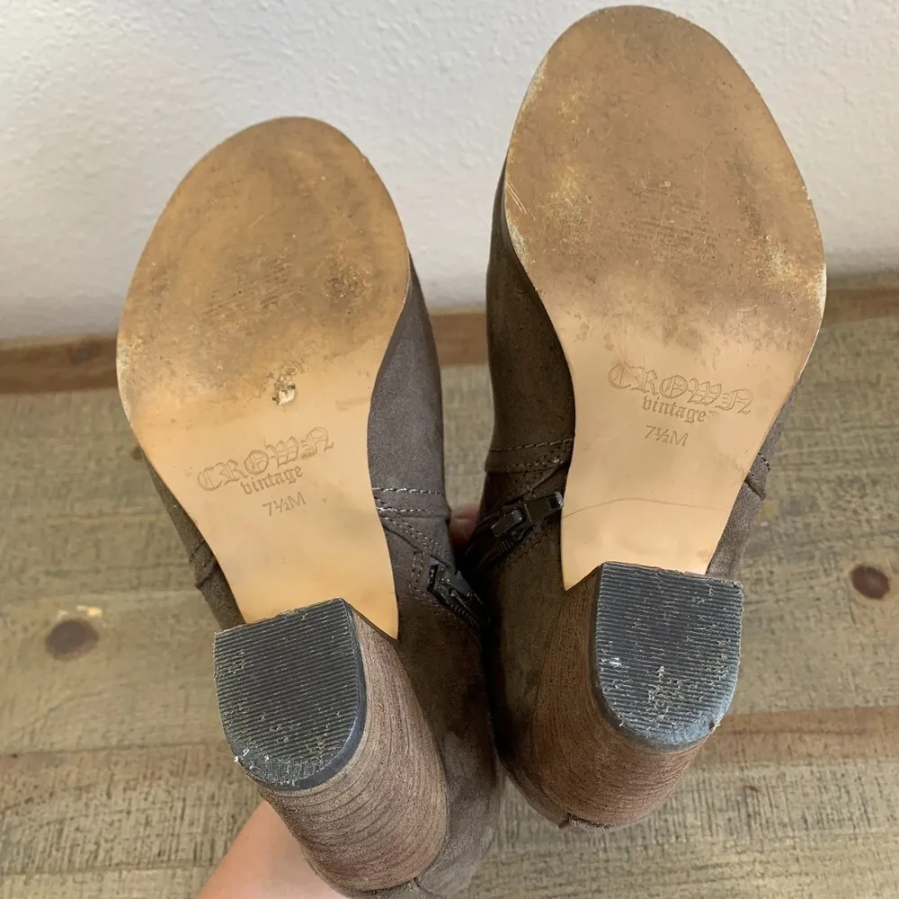 Crown Vintage light green brown ankle boots with 3 inch heel sz 7.5 - Image 4