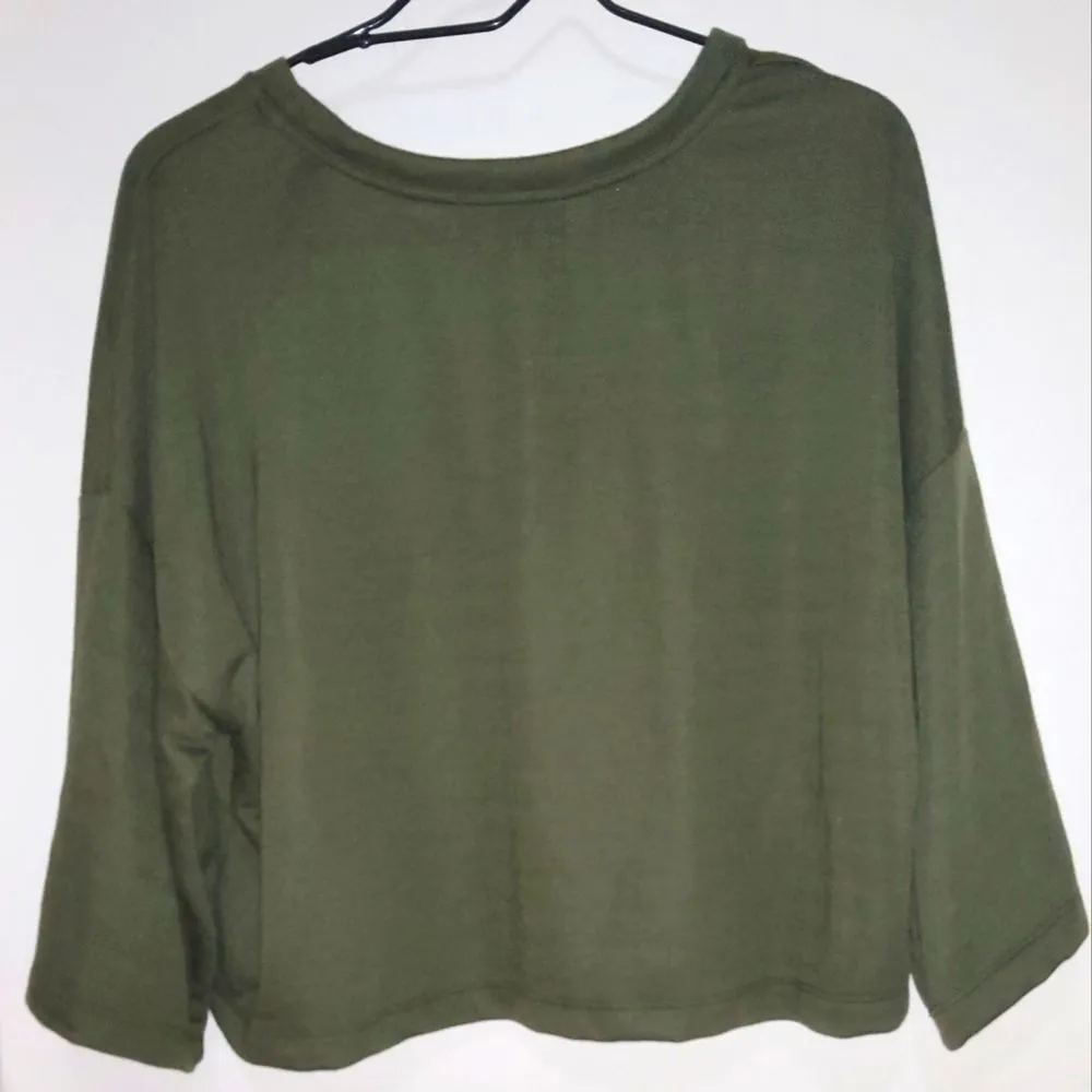 Lulu's Cropped Top. Large         LTOP121 - Image 2