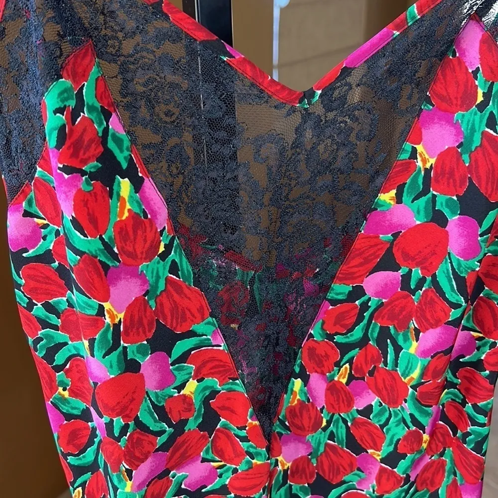 Vintage Victoria’s Secret Gold Label 90s chemise Tulip Garden Size Small - Image 4
