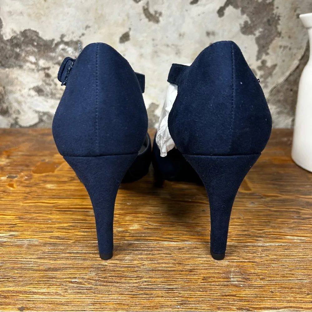 NWOT Bandolino Navy Blue Faux Suede T-Strap Open-Toed Heels: Size 9.5 - Image 4