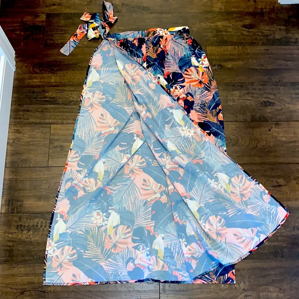 NWOT Tropical Swim Cover Up - Image 2