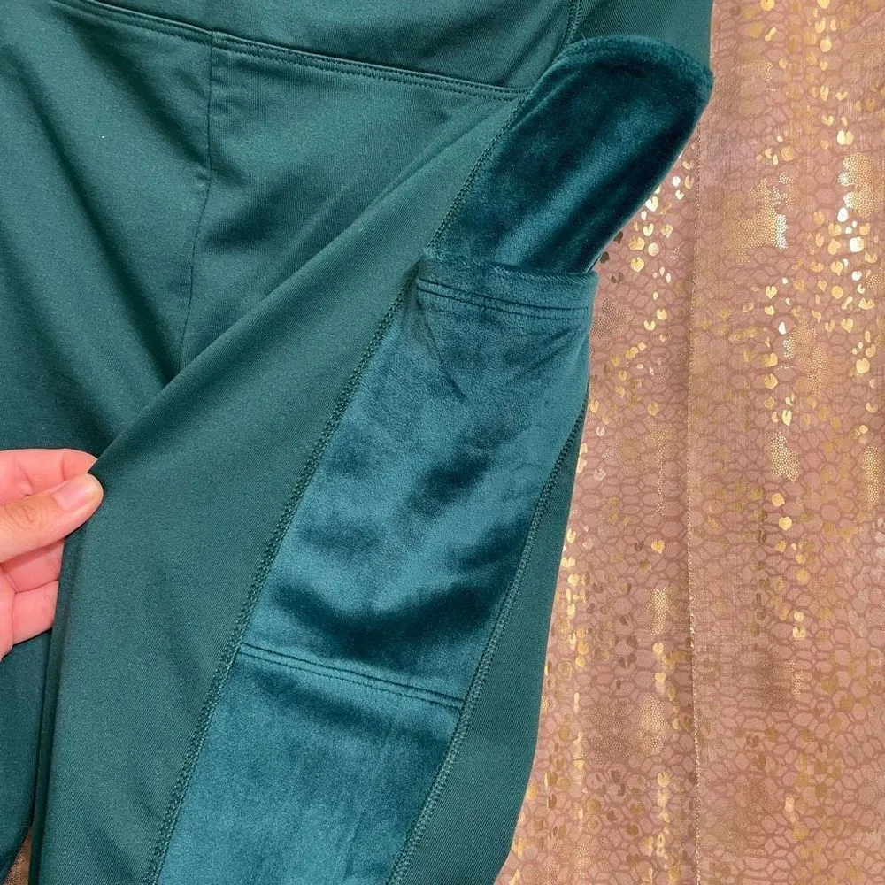 PINK Victorias Secret Emerald green velvet stripe active leggings, M - Image 5
