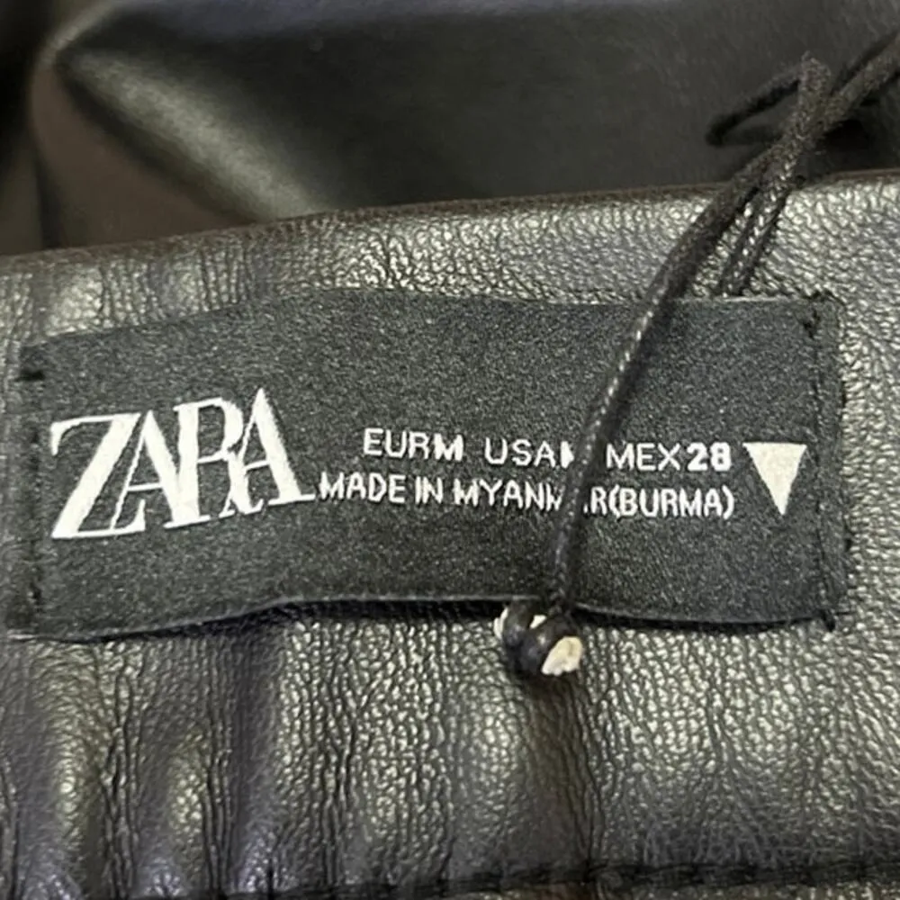 Zara Women's Black Leather High Waist Flared Bell Bottom Crop Ankle Pants Size M - Image 5