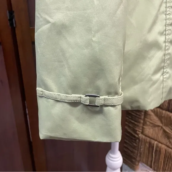 Calvin Klein Lime Green Belted Raincoat‎ with removable lining size 6 - Image 5