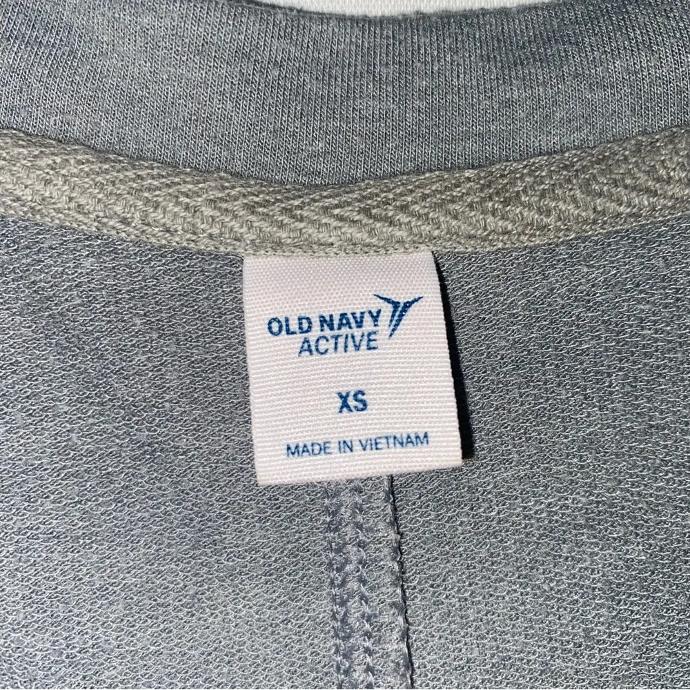 Old Navy Active Top Women’s XS - Image 3